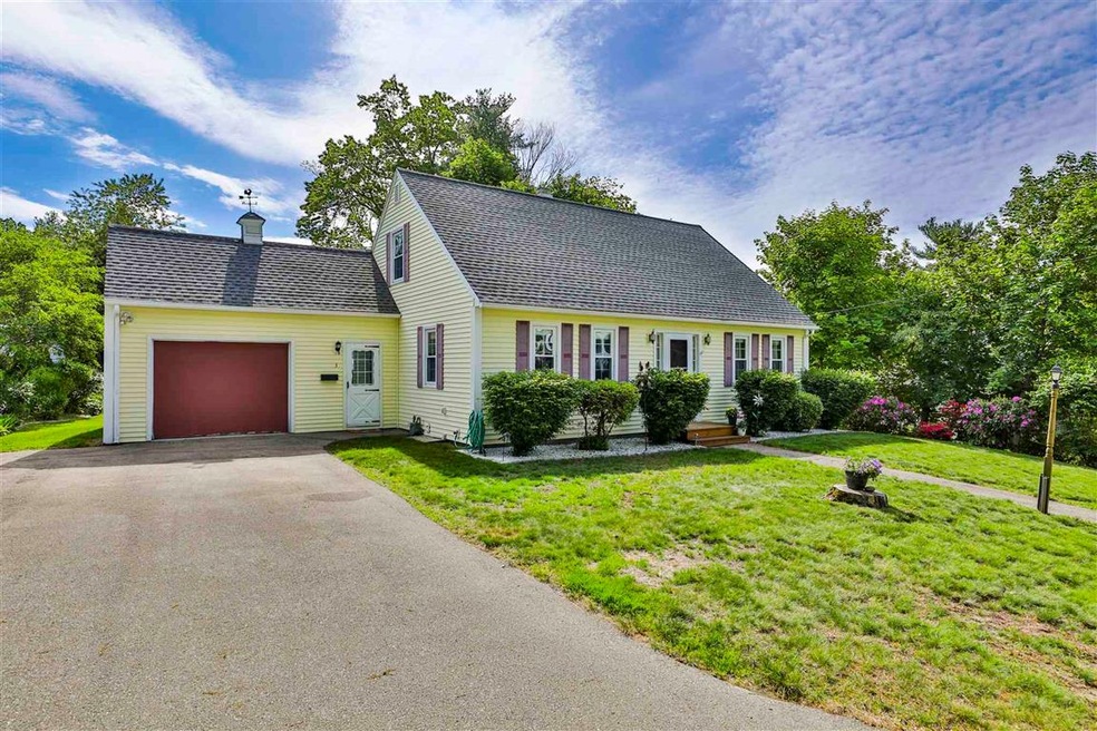 3 Sheridan St, Nashua, NH 03064 - photo 1