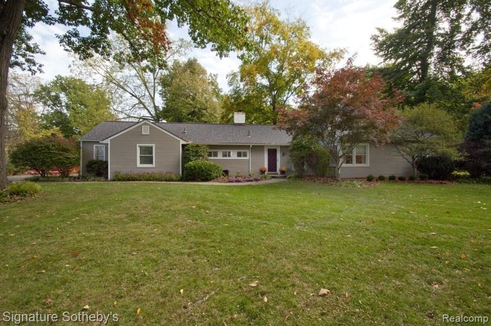 Front of 30330 Woodhaven Lane