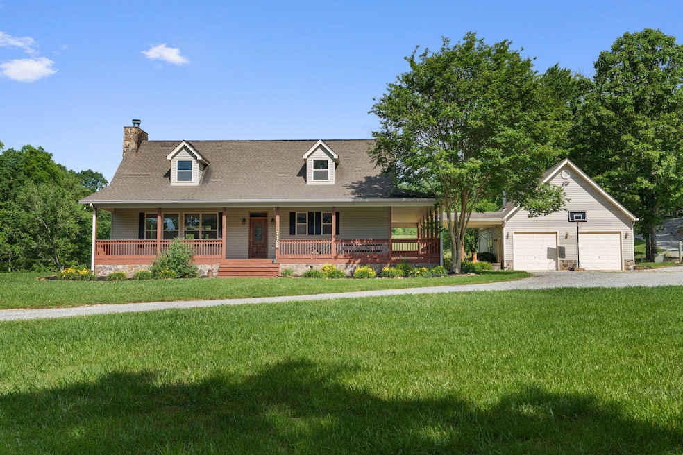 Sold $585,000