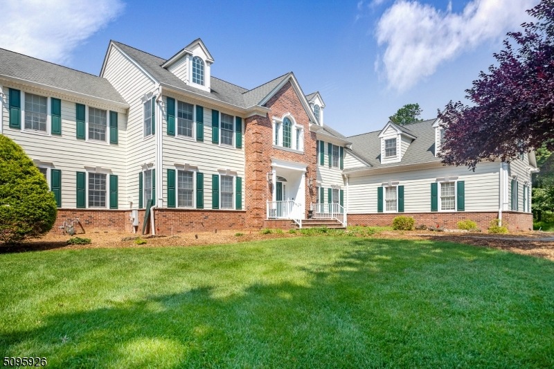 4 Raymond Ln, Belle Mead, NJ 08502 - photo 1