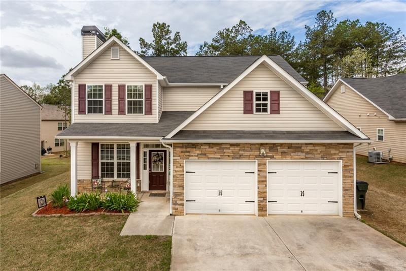WELCOME HOME - THIS GORGEOUS HOME TRULY SHOWS LIKE