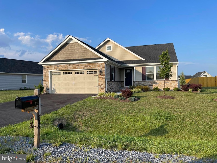 505 Switchgrass Ct, Bunker Hill, WV 25413 - photo 1