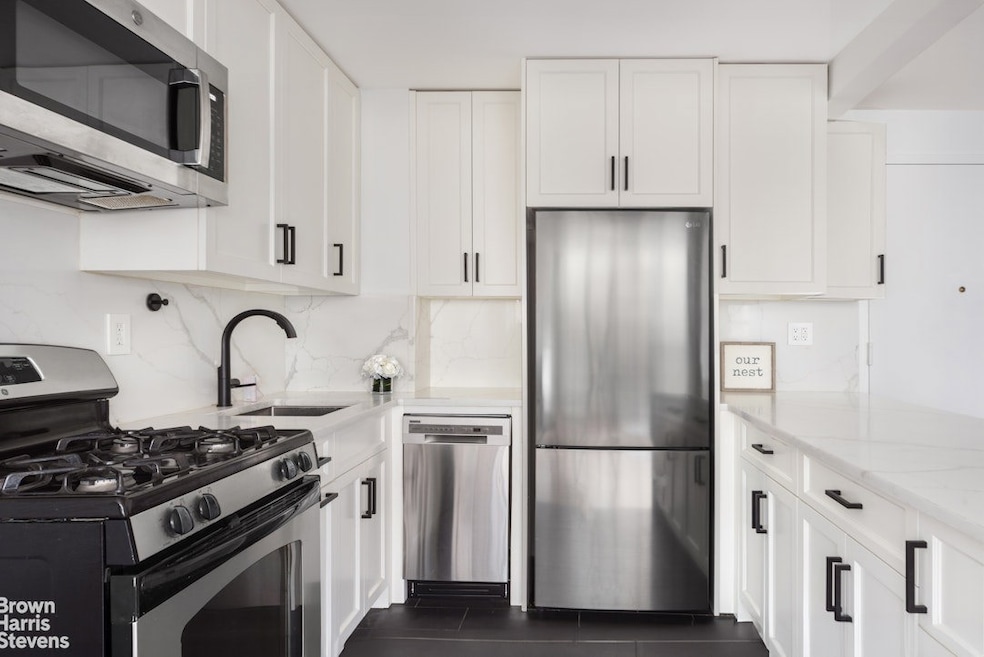 Pending $610,000 • Co-Listing Agent