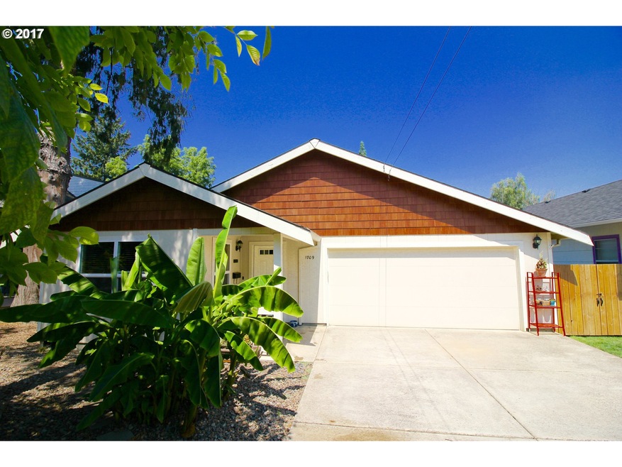 1709 22nd Ave, Forest Grove, OR 97116 - photo 1