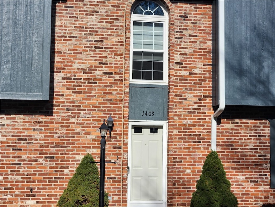 1403 Timberglen Dr, Imperial, PA 15126 - photo 1