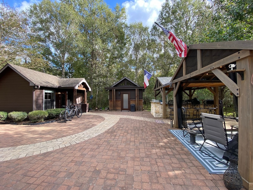 Welcome to 201 Davis Hill!