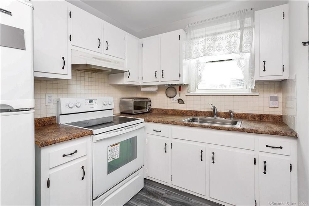 149 Myrtle Ave unit 8, Stamford, CT 06902 - photo 1