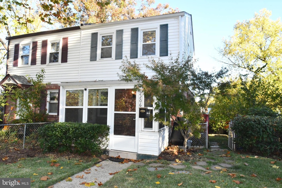 2206 Farrington Ave, Alexandria, VA 22303 - photo 1