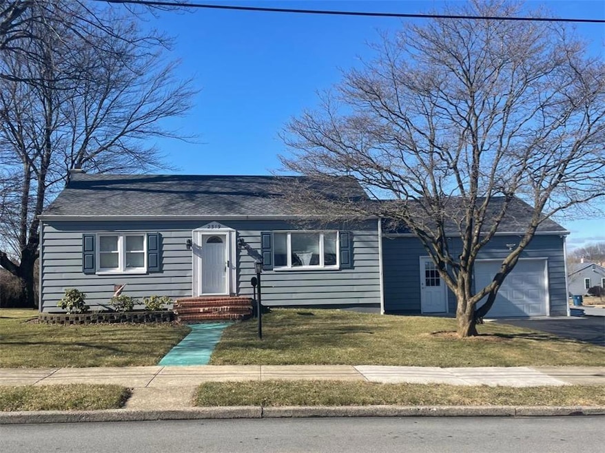 2319 Beacon Ave, Bethlehem, PA 18017 - photo 1