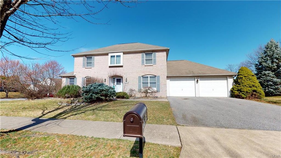 1125 Congress St, Whitehall, PA 18052 - photo 1