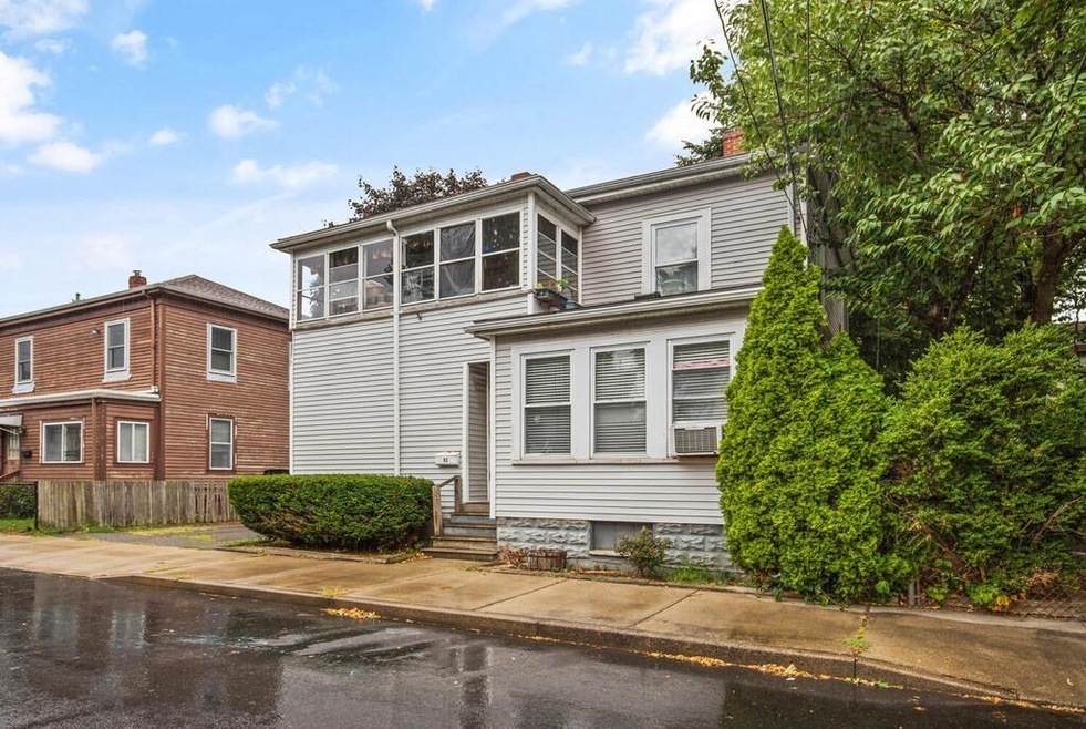 92 Flint St, Lynn, MA 01905 - photo 1