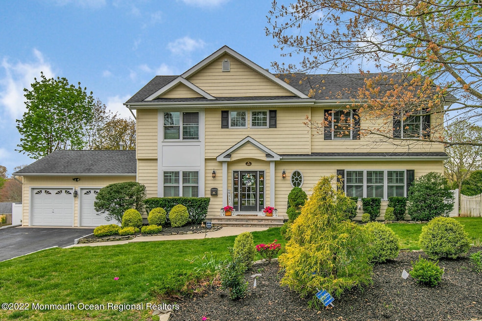 633 Rankin Rd Brielle NJ 08730-large-002