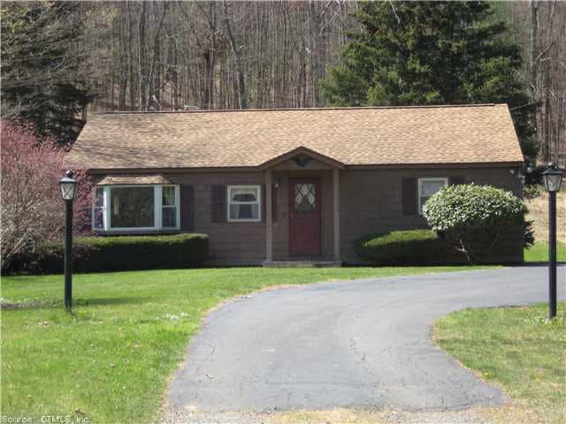 705 Washington Rd, Woodbury, CT 06798 - photo 1