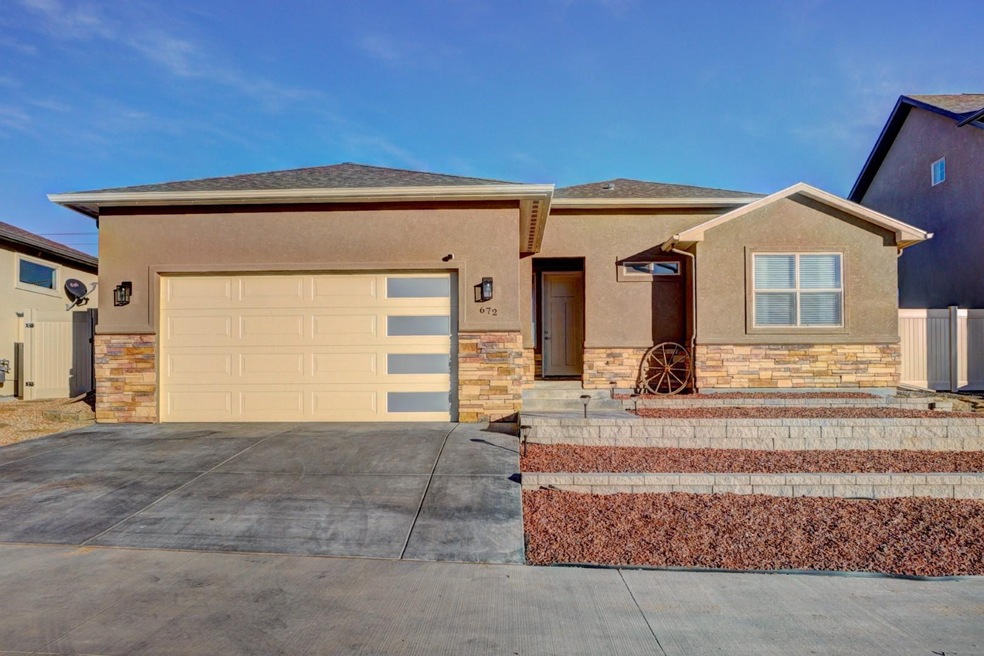 672 Jax Ct, Grand Junction, CO 81504 - photo 1
