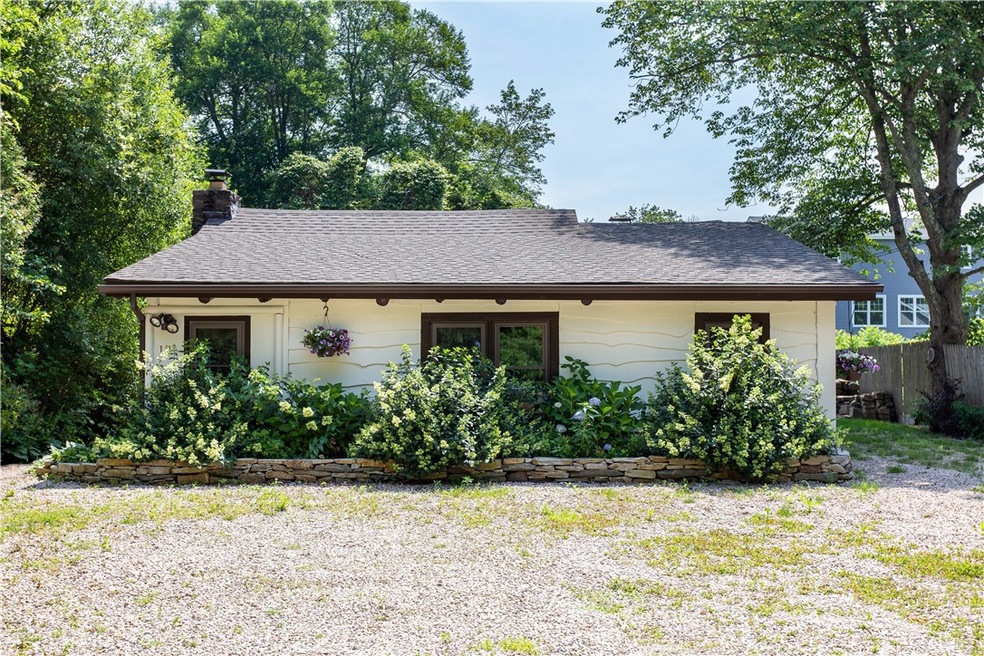 12 Mohawk Trail, Narragansett, RI 02882 - photo 1