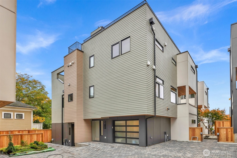 For Sale $1,269,000 • Co-Listing Agent