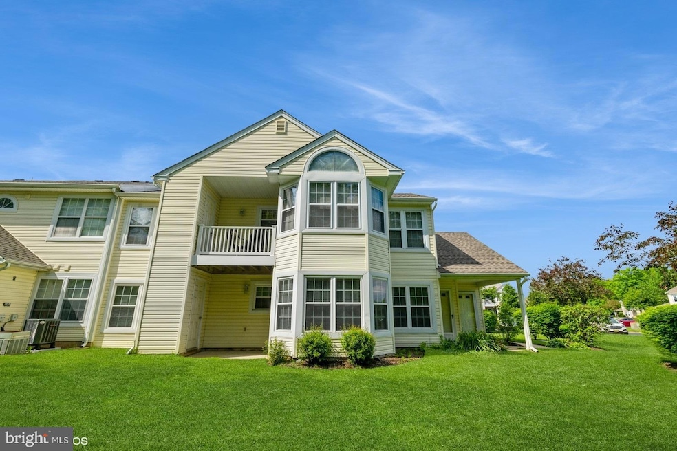 35019 Bennett Place unit 9, Southampton, PA 18966 - photo 1