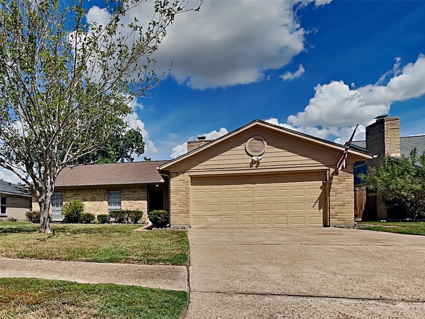 3518 Saratoga Dr, Houston, TX 77088 - photo 1