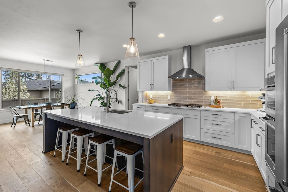 60861 SW Deer Creek Place, Bend, OR 97702 - photo 1