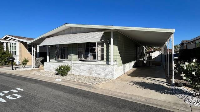 18601 Newland St unit 15, Huntington Beach, CA 92646 - photo 1