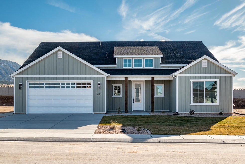 1092 E 4290 N