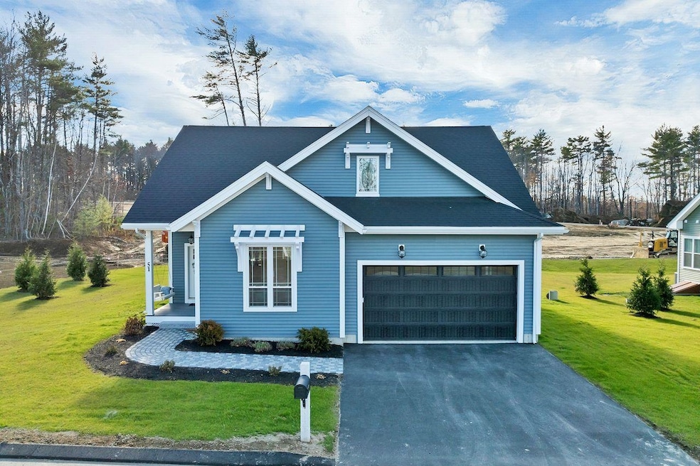 51 Lady Walsingham Way unit 29, Laconia, NH 03246 - photo 1