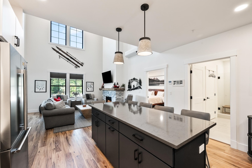 For Sale $1,095,000 • Co-Listing Agent