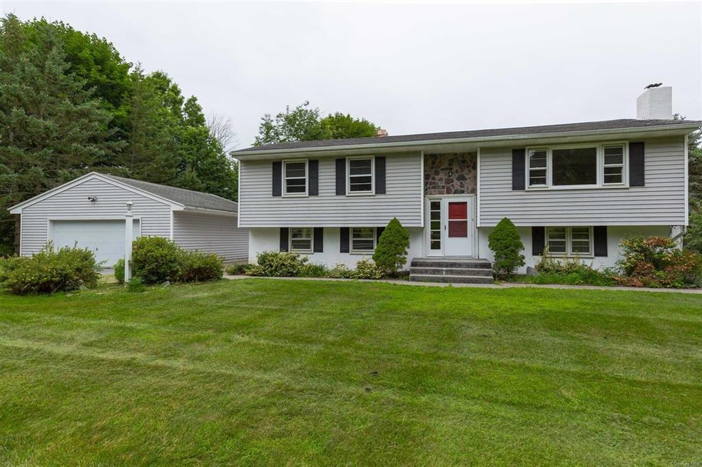 64 N Clove Rd, Verbank, NY 12585 - photo 1