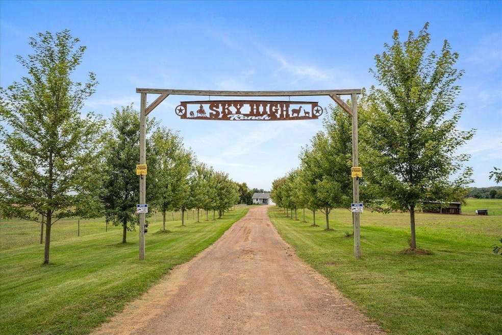 For Sale $1,999,900 • Co-Listing Agent