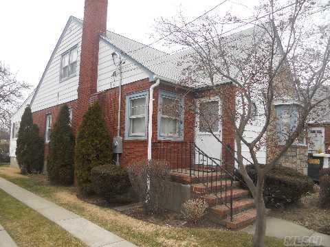 8 Curtis Place, Lynbrook, NY 11563 - photo 1