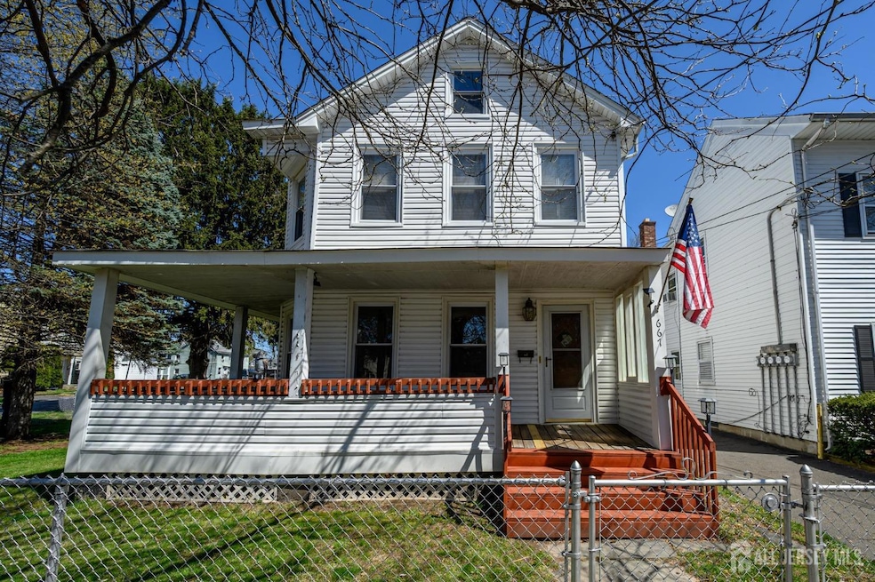 Sold $330,000 • Co-Listing Agent