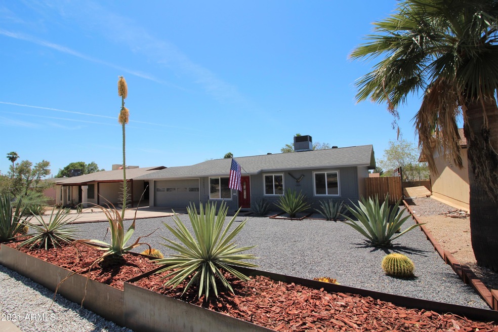 9446 N 16th St, Phoenix, AZ 85020 - photo 1