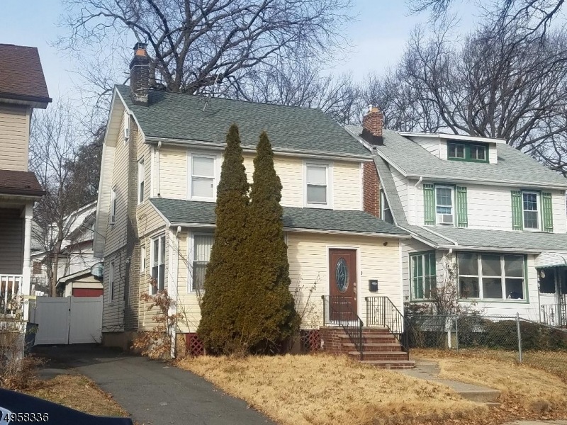 81 Warwick St, East Orange, NJ 07017 - photo 1