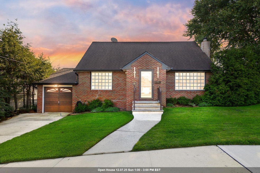 4 Gail Place, Secaucus, NJ 07094 - photo 1