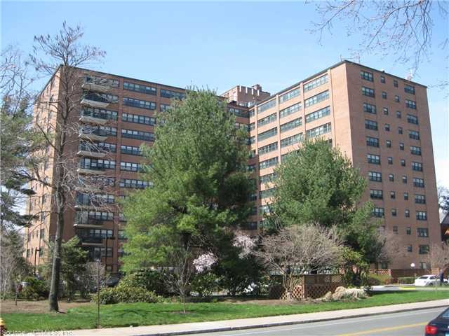 The Woodland unit 5S, Hartford, CT 06105 - photo 1