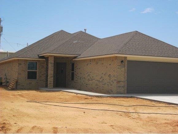 2820 W 2nd St, Elk City, OK 73644 - photo 1