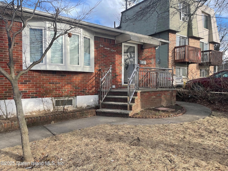 127 Bradley Avenue