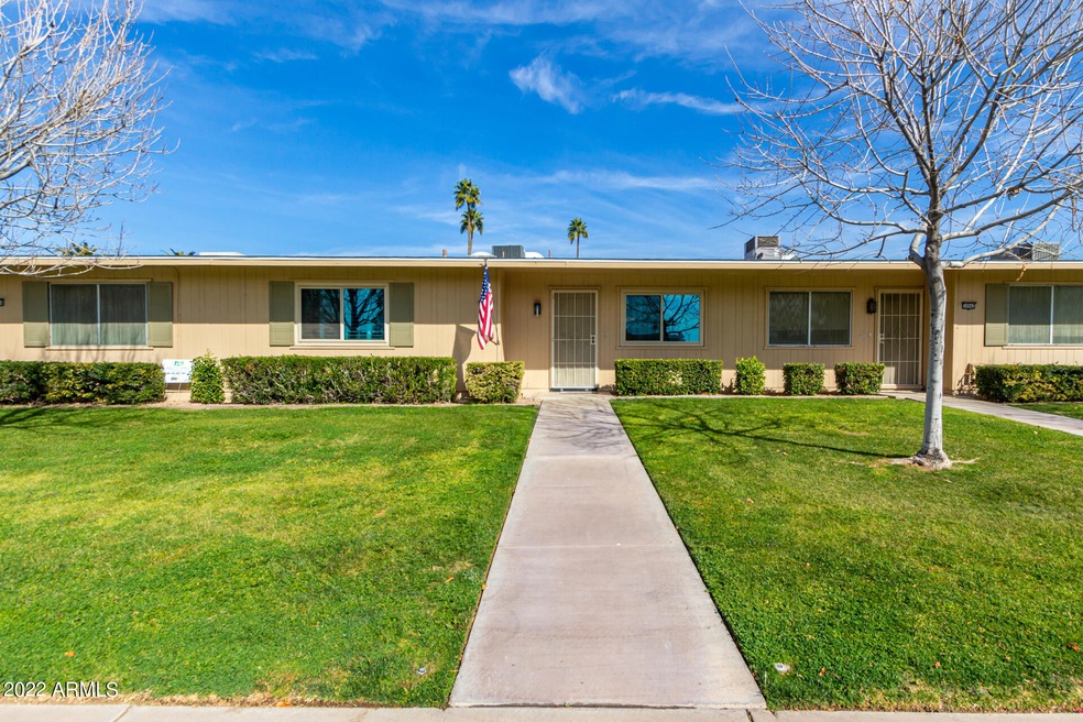 10944 W Santa fe Dr unit 181, Sun City, AZ 85351 - photo 1