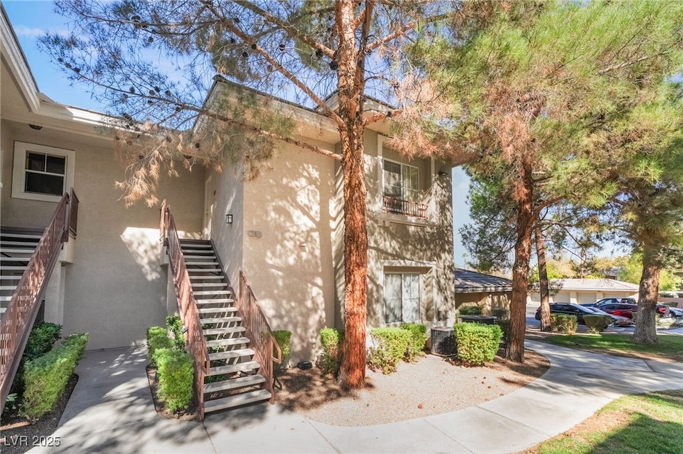 1008 Domnus Ln unit 105, Las Vegas, NV 89144 - photo 1