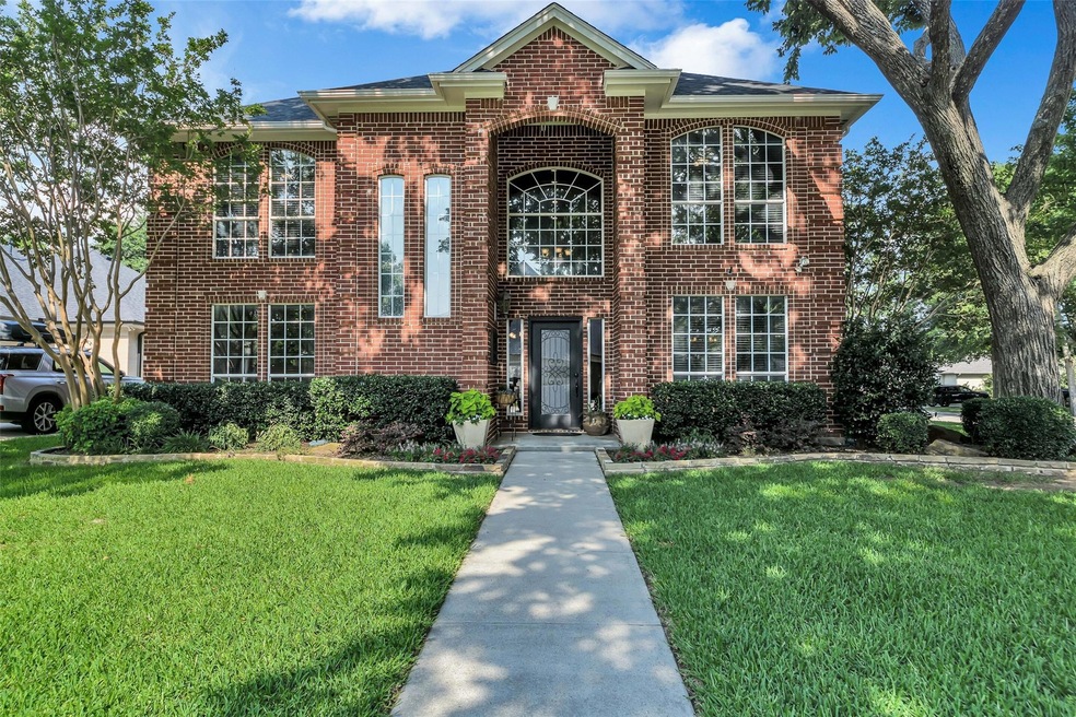 3200 Brazos Dr, Hurst, TX 76054 - photo 1