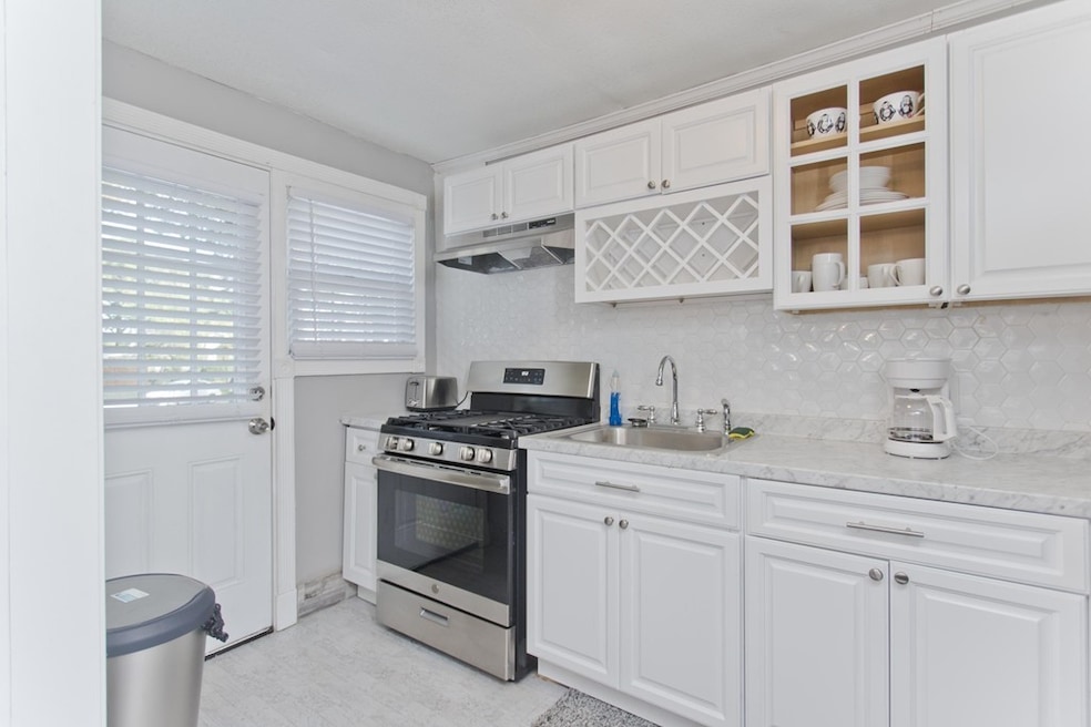 44 Colony Rd, West Springfield, MA 01089 - photo 1