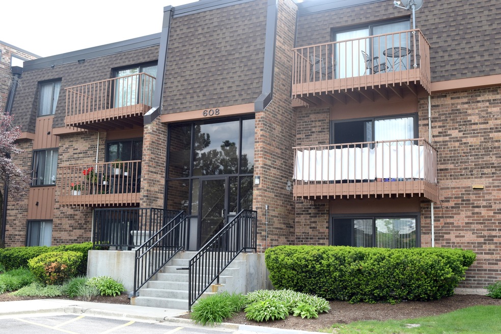 Sold $122,000 • Co-Listing Agent