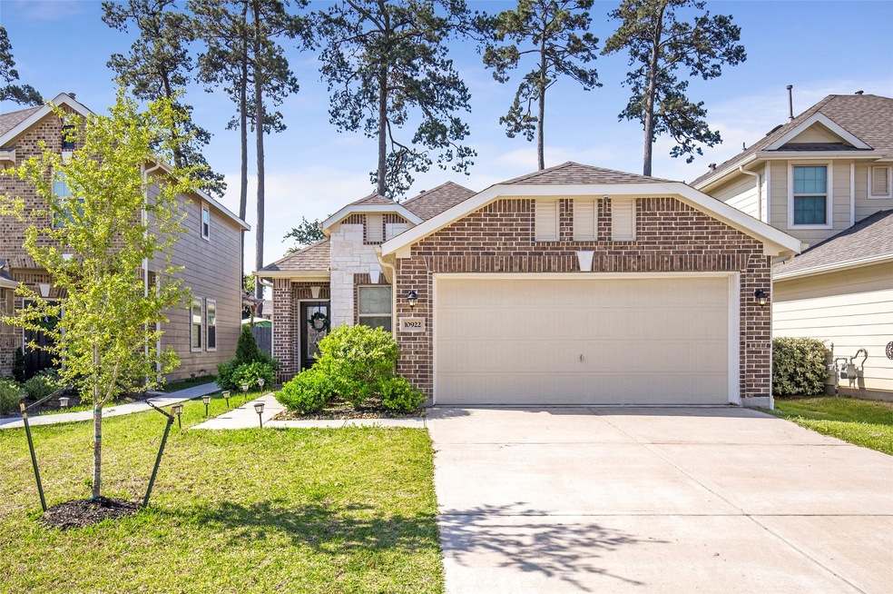 10922 Sun River Falls Dr, Humble, TX 77396 - photo 1