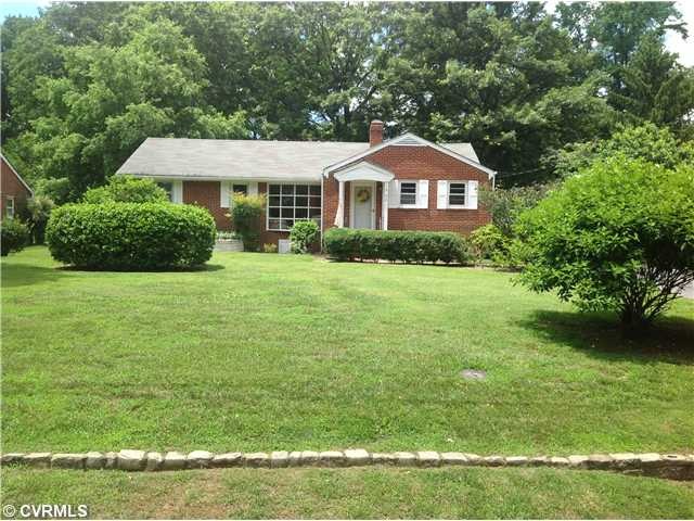 Exterior Front - Click on picture to see more.