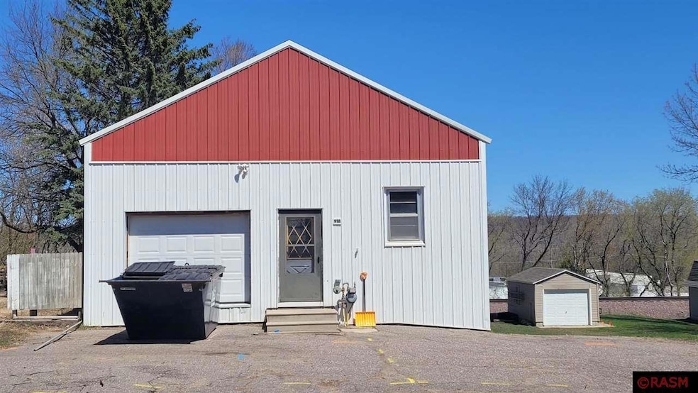 918 918 Valley N, New Ulm, MN 56073 - photo 1