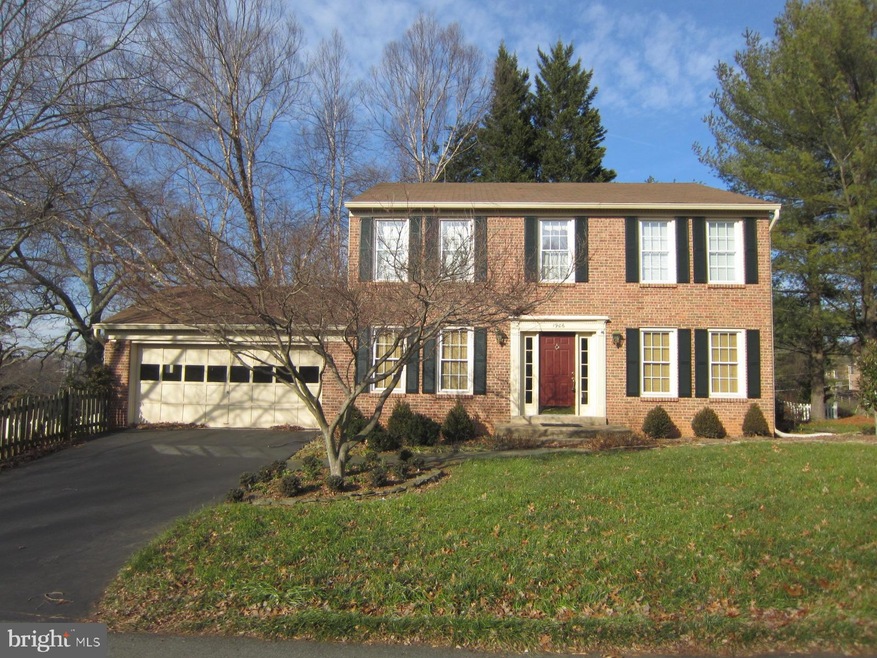 1906 Aubrey Place Ct, Vienna, VA 22182 - photo 1