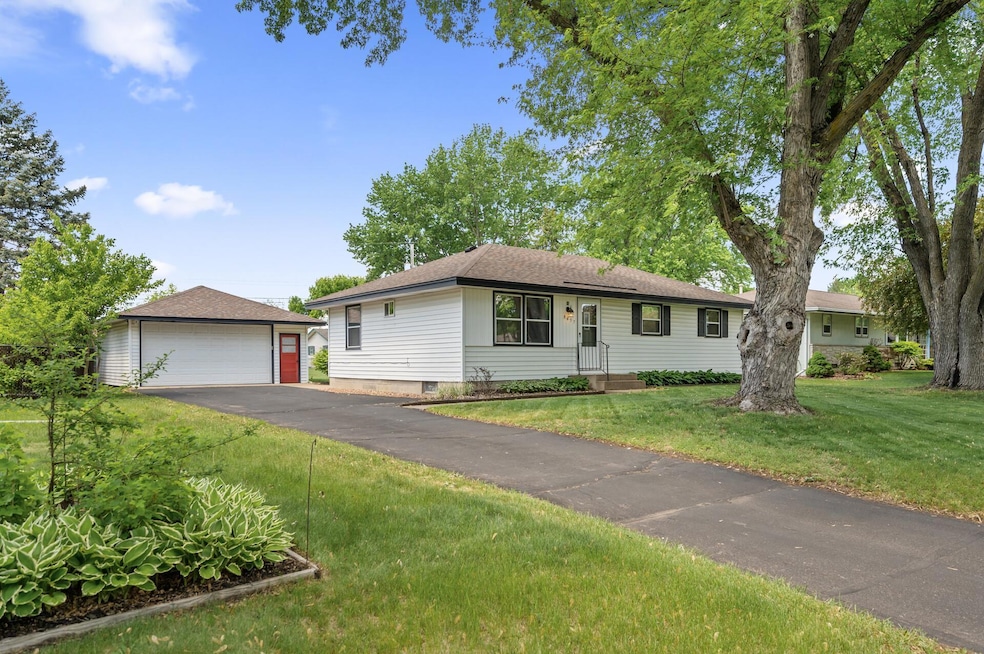 9457 Saratoga Ln N, Maple Grove, MN 55369 - photo 1