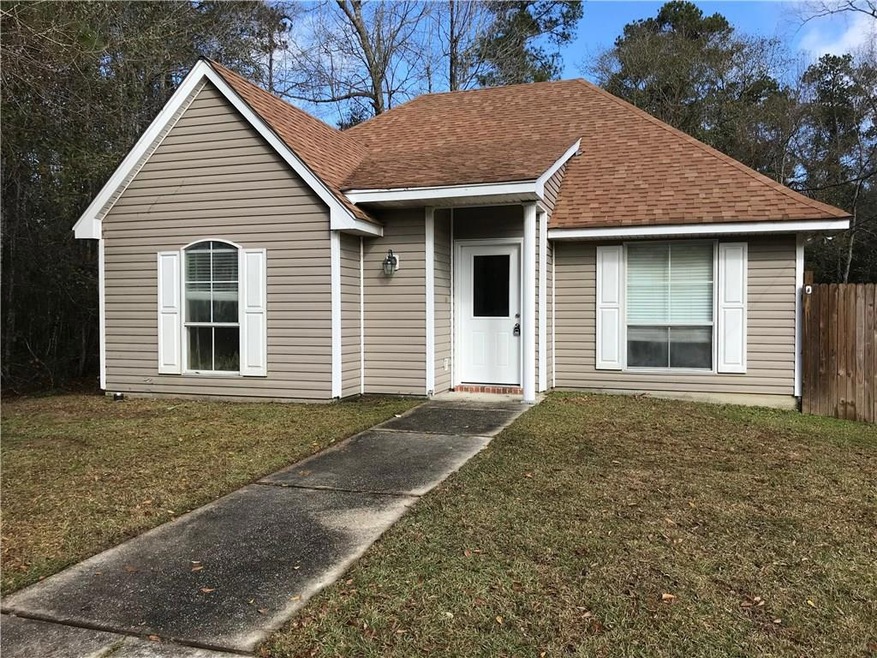 40179 Howard St, Slidell, LA 70461 - photo 1