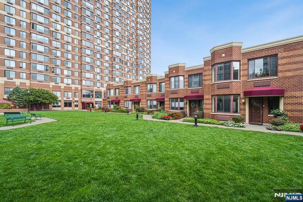 For Rent $6,000/month