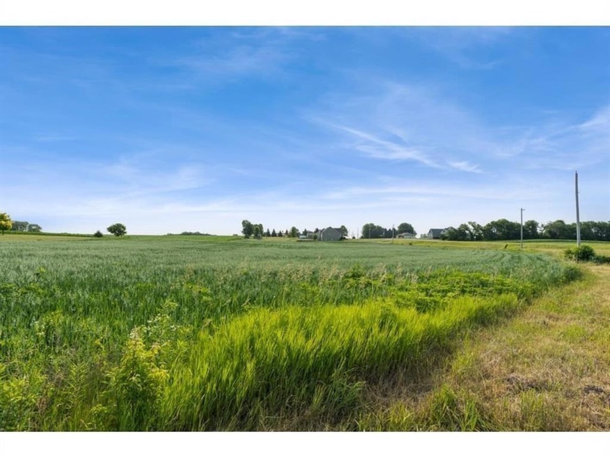 9575 SE 32nd Ave, Runnells, IA 50237 - photo 1